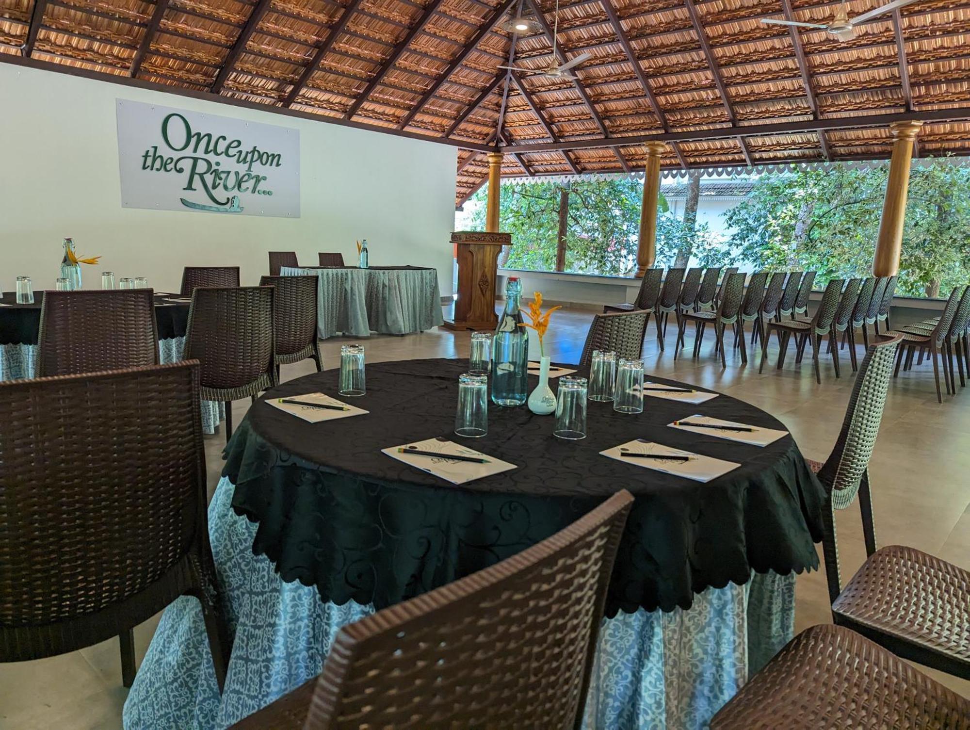 Hotel Once Upon The River, Aluva - Near Cochin International Airport Kochi Zewnętrze zdjęcie