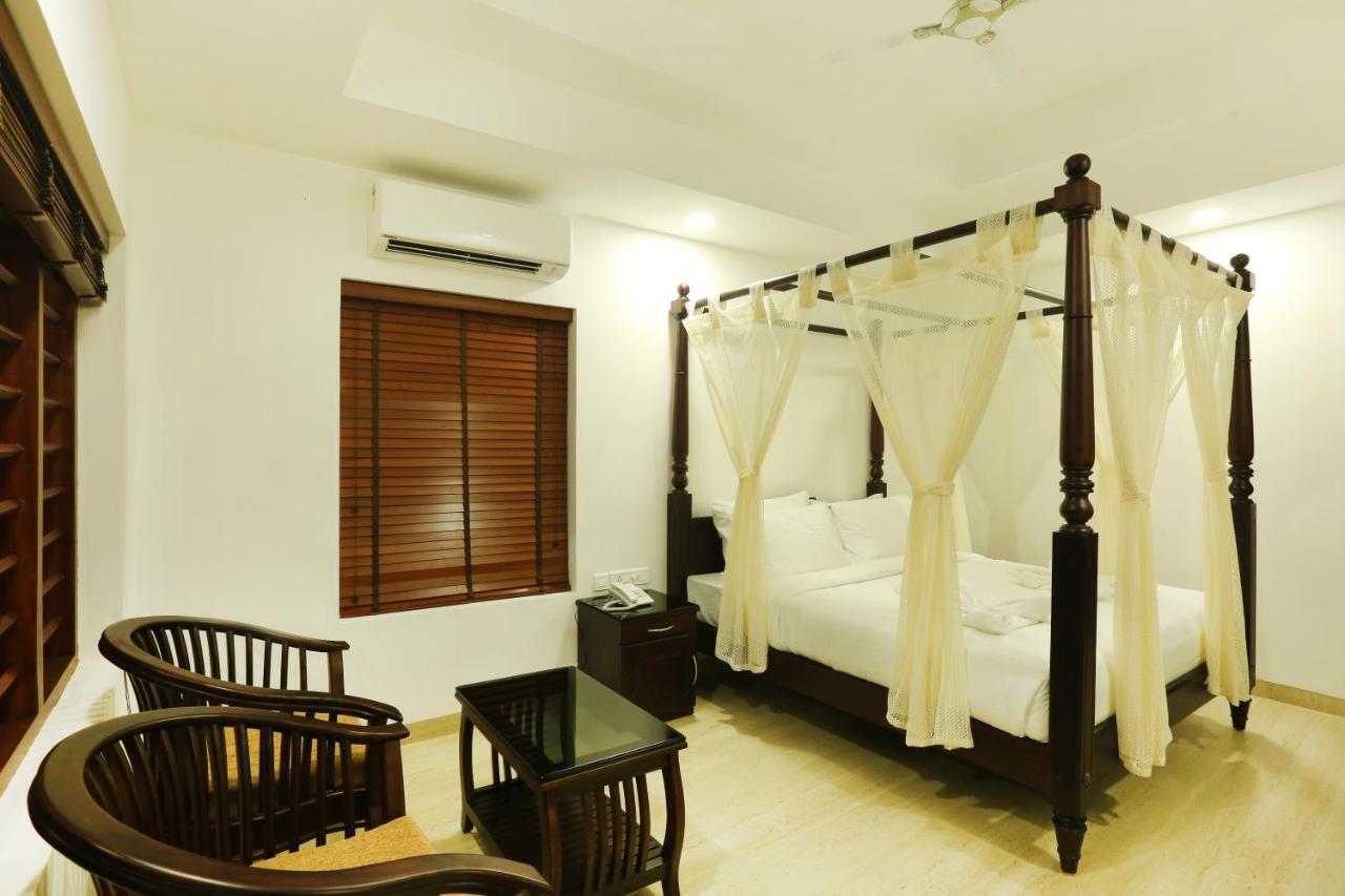 Hotel Once Upon The River, Aluva - Near Cochin International Airport Kochi Zewnętrze zdjęcie