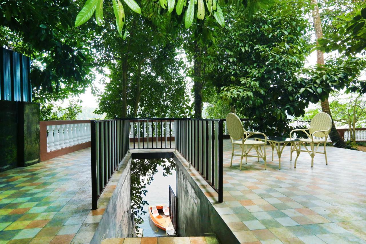 Hotel Once Upon The River, Aluva - Near Cochin International Airport Kochi Zewnętrze zdjęcie